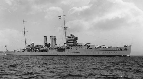 Atlas WWII British Royal Navy HMS Exeter York-class Heavy Cruiser 1/1250 Model 