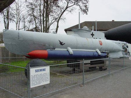 Midget submarine ww2